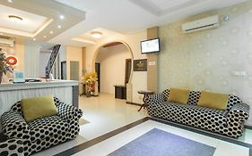 Oyo 663 Hotel Sejati
